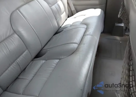 1998 Chevrolet Tahoe from USA, damaged, VIN 3GNEK18R4WG141013